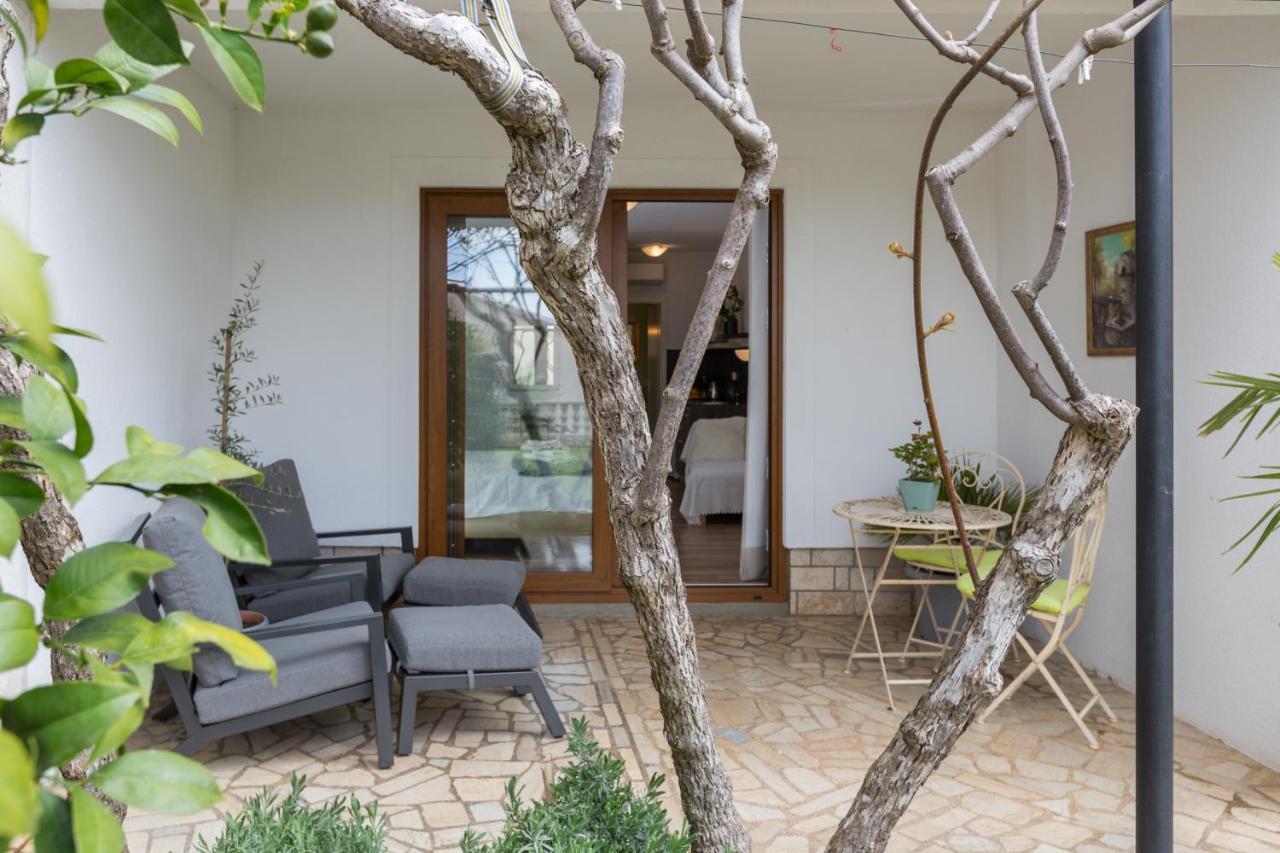 Apartments Zomzi Пореч Экстерьер фото