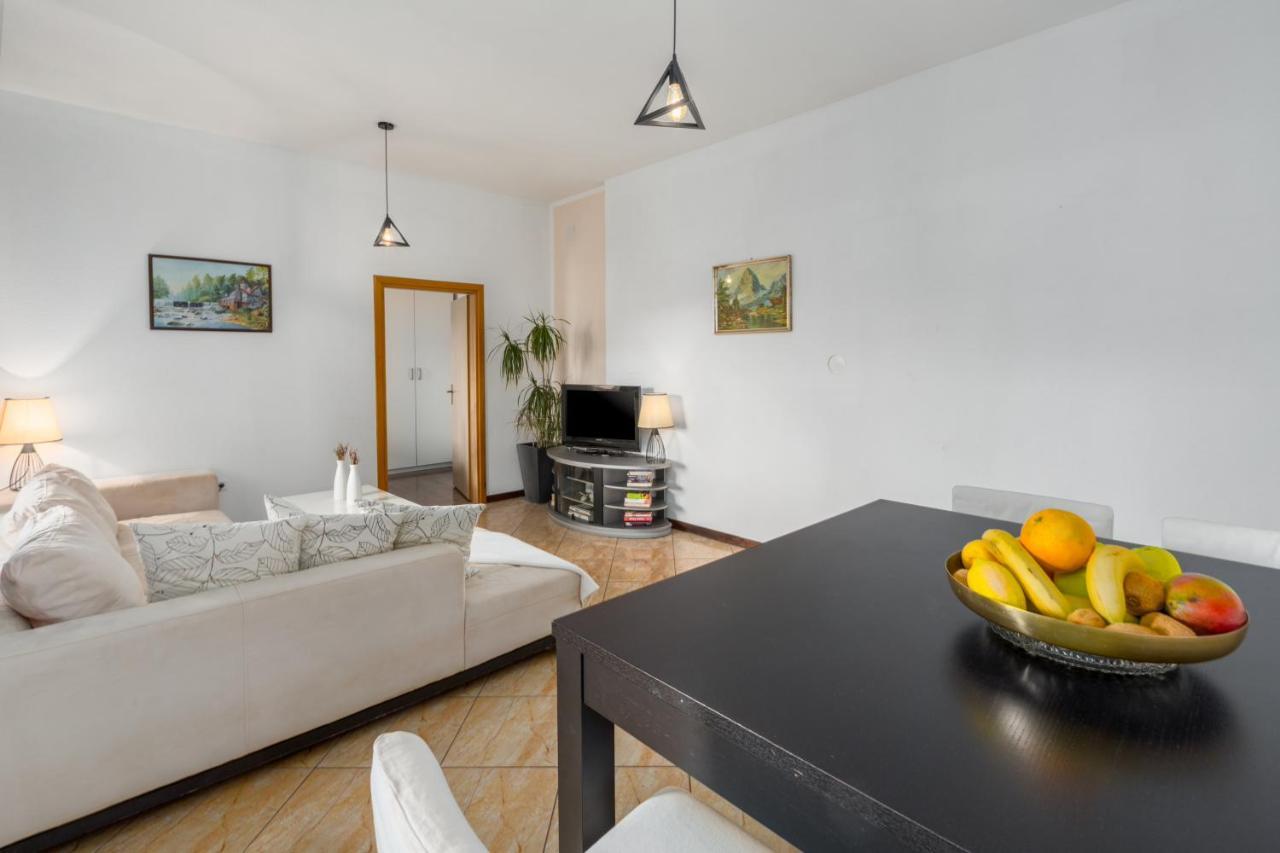 Apartments Zomzi Пореч Экстерьер фото