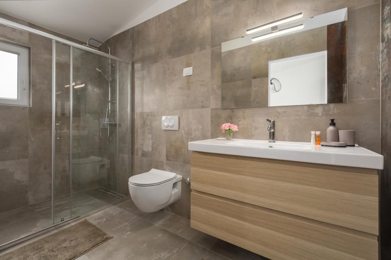 Apartments Zomzi Пореч Экстерьер фото
